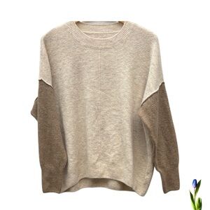 Women’s color block sweater, no brand or size